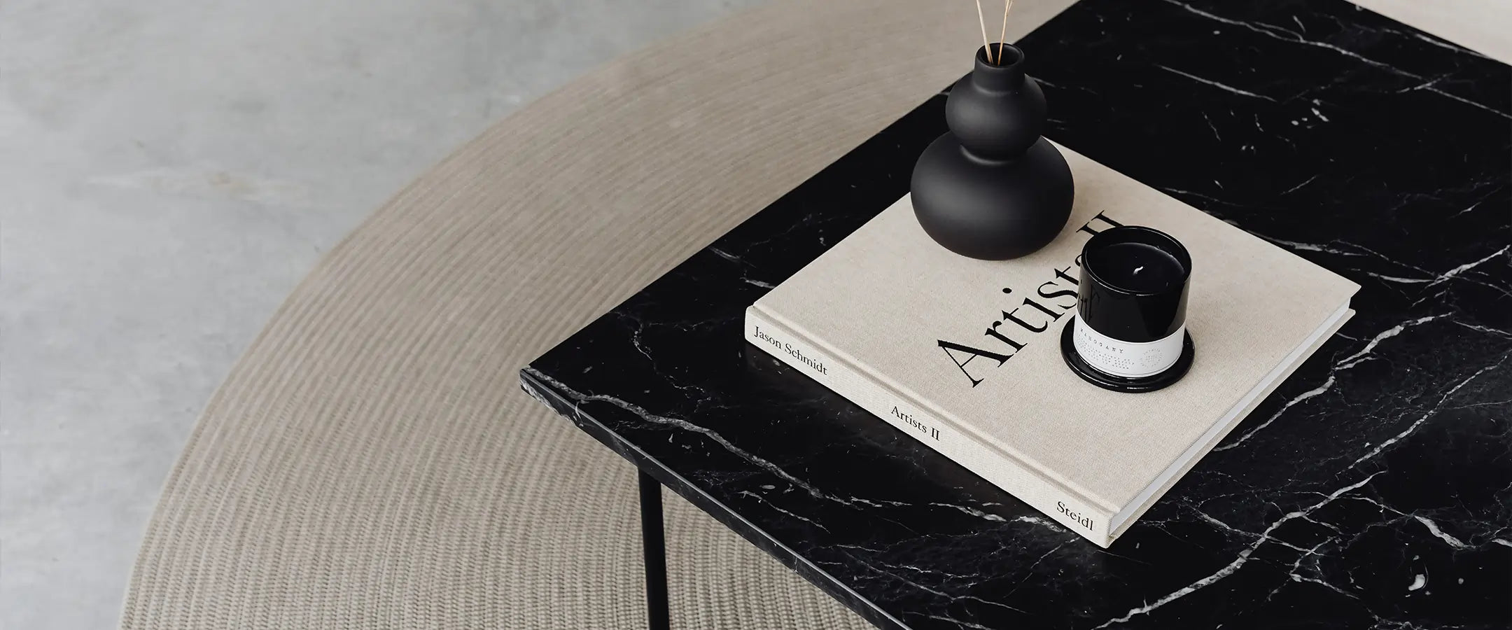 Choosing the Right Coffee Table Books and Magazines for Your Home